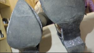 客户经理的职业高跟开始脚底探索